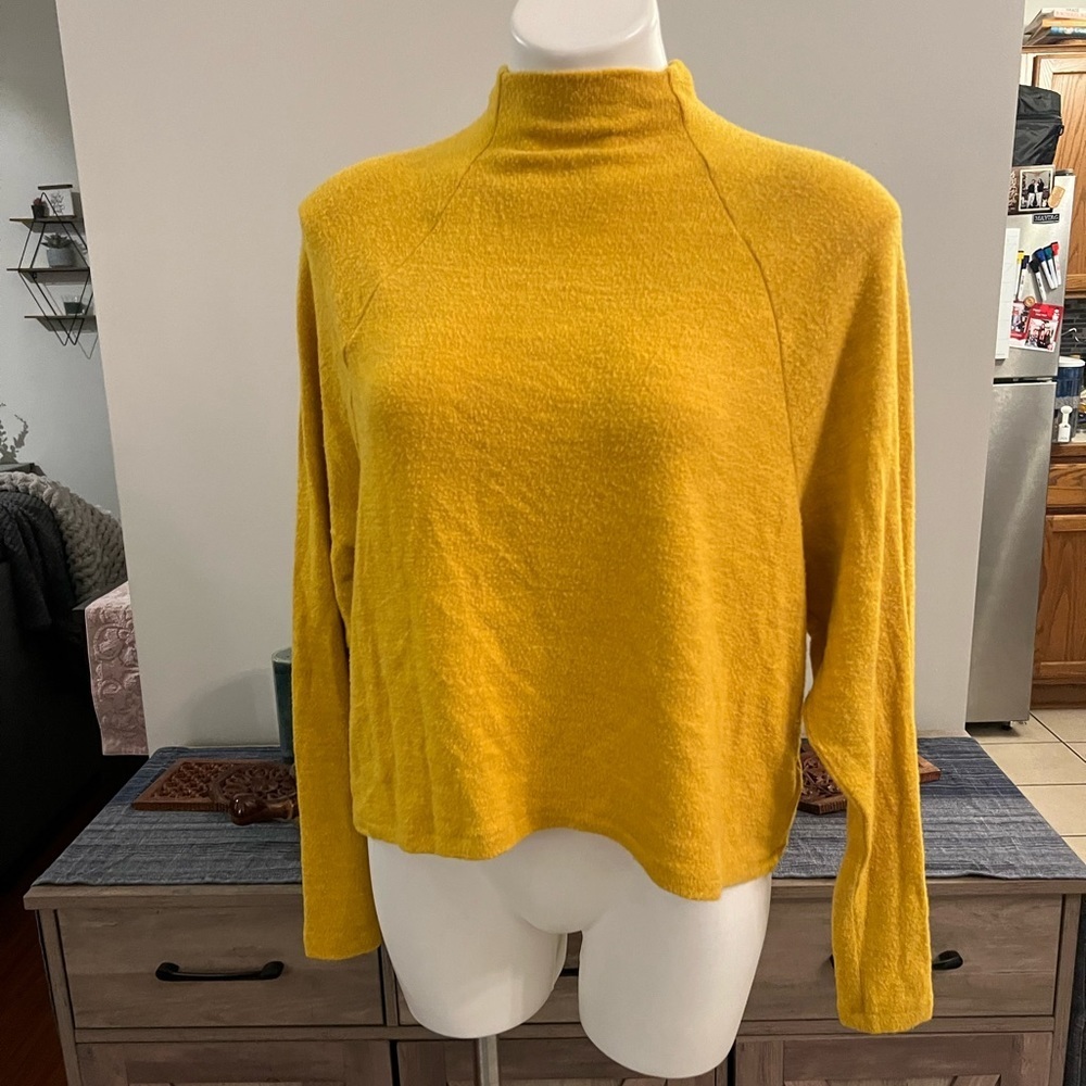 H&M Mustard Yellow Mock Neck Sweater